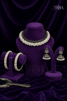 Chandramukti Oxidised Set