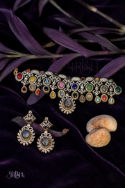 Navratna Rajsi Choker Set