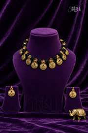 Rajsi Kaudi Choker Set