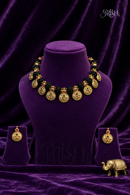 Rajsi Kaudi Choker Set