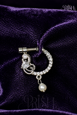Pearl Éclat Nose Pin