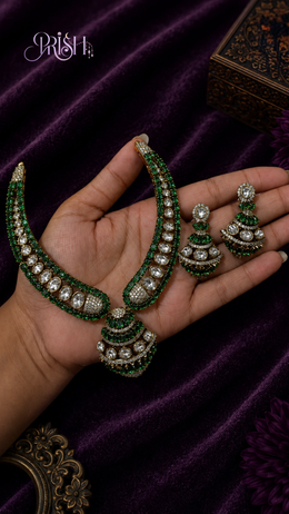 Emerald Vanya Rani Necklace Set