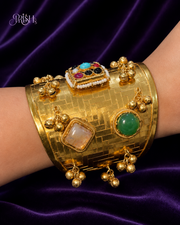 Navaratna Kanakakada Cuff