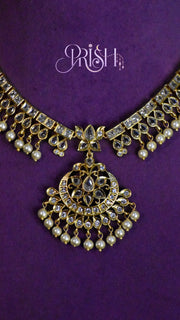 Mrinalika Vintage Necklace Set