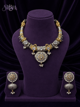 Hamsavalli Rajsi Necklace Set