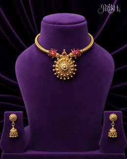 Padma Manikya Hasli Necklace Set